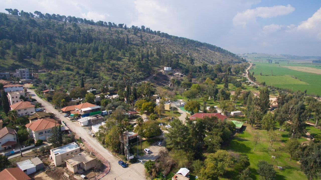 Hi - Maayan Harod Hostel Gid'ona Exteriör bild